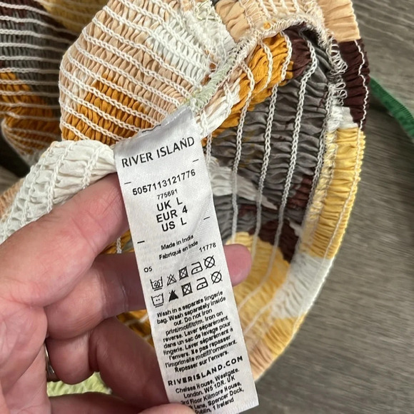 River Island
Women Halter Neck Sleeveless Ruched Crop Top, White/Orange Combo L - Picture 4 of 5